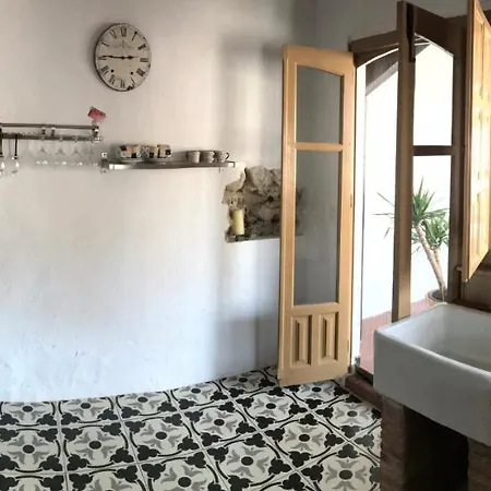Casa De Piedra.the Stone House Turre